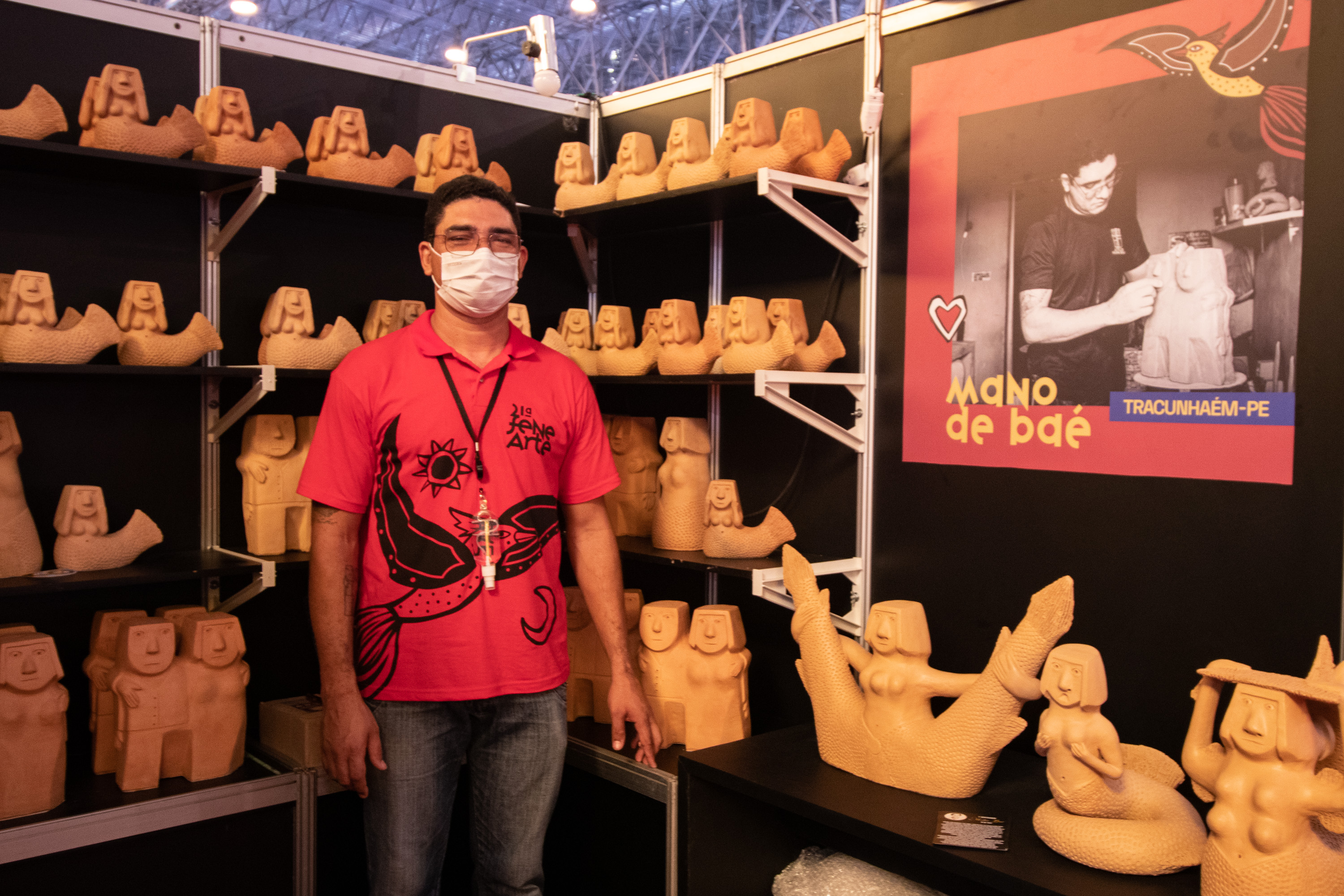 Mano de Ba&eacute; &eacute; um dos artesãos expondo na Alameda.